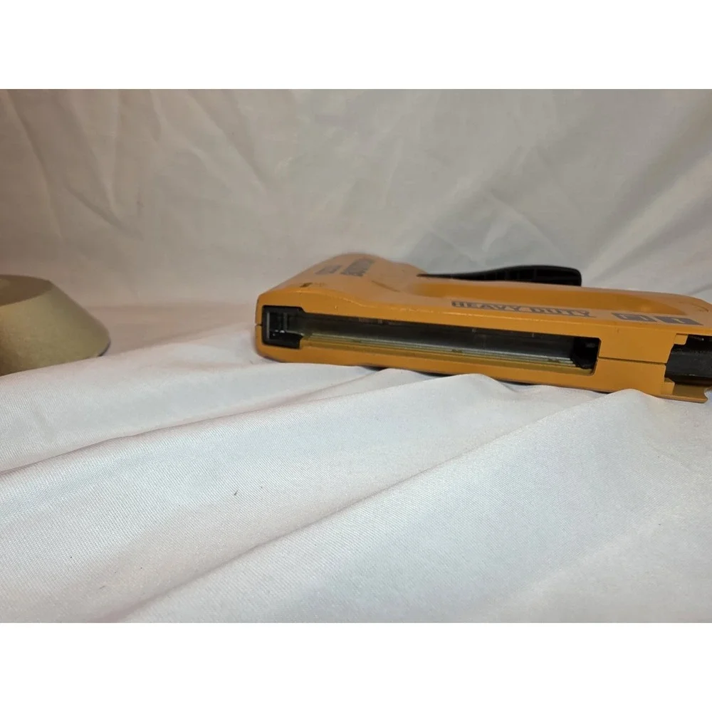 Bostitch 2-in-1 Brad Nailers & Staple Gun -Heavy Duty & Universal Fit- #BT160HL